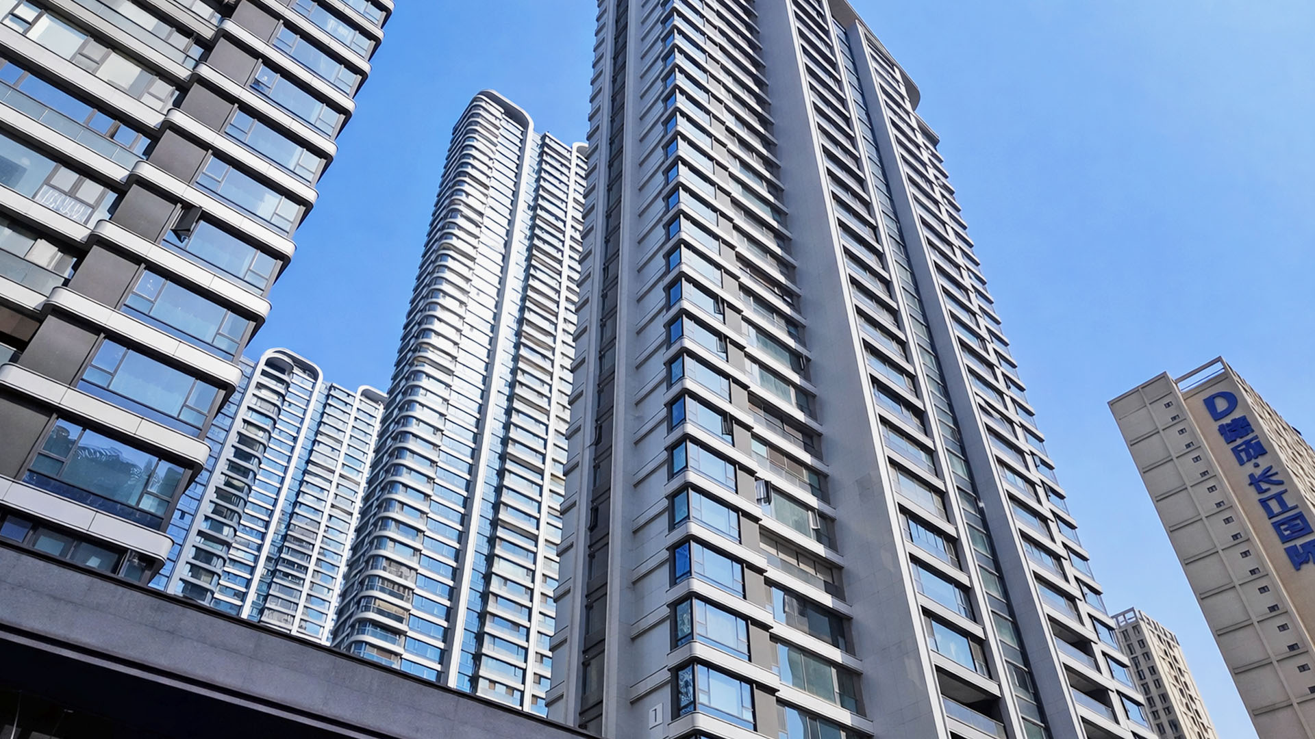 Growing cities lead to more towers in China