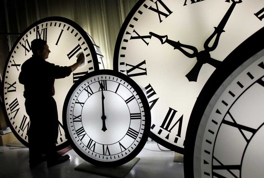 People love to hate changing clocks twice a year, but can't agree how ...