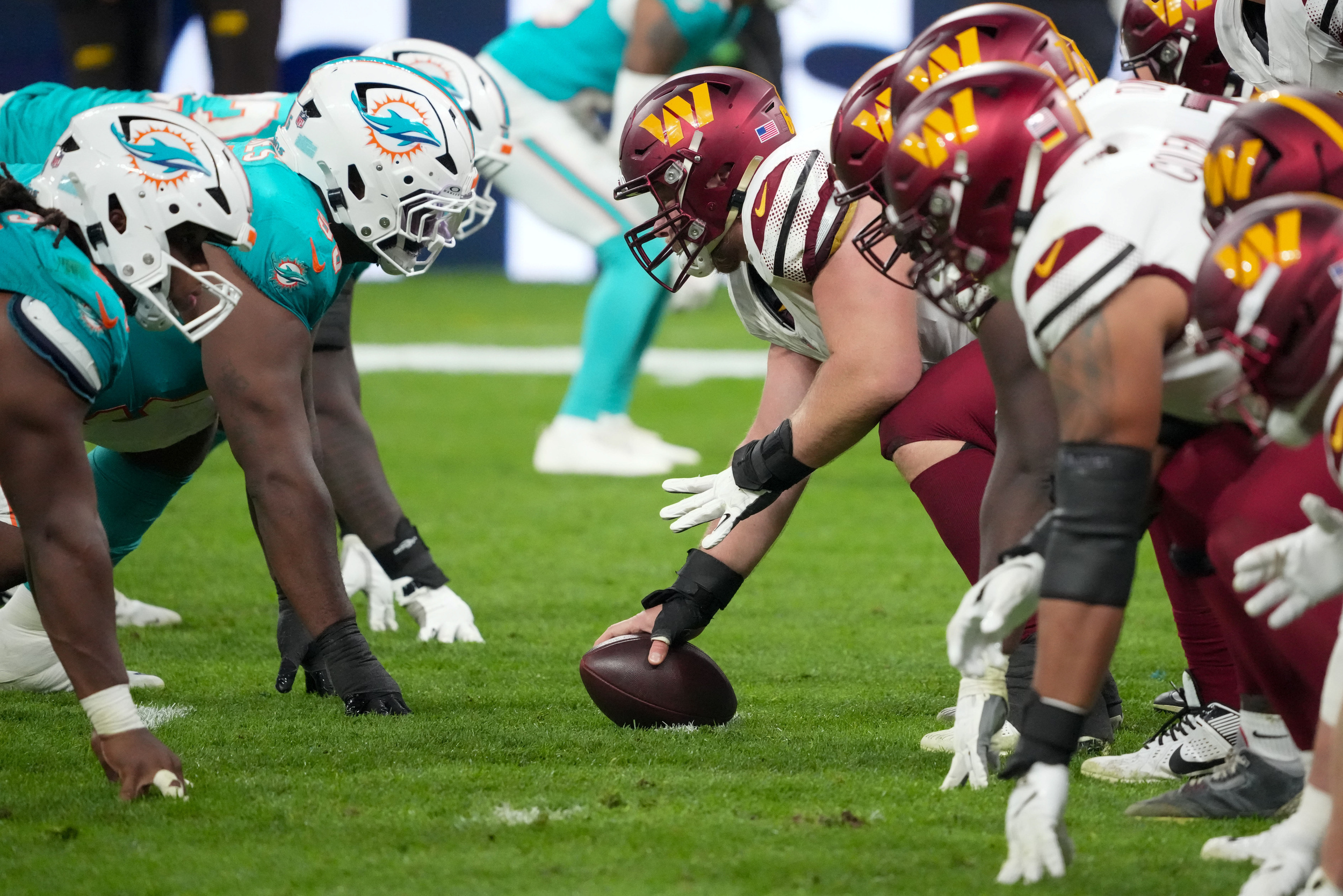 Chargers signing C Tyler Biadasz to three-year deal<br><br>