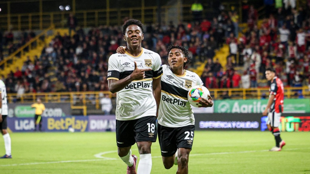 Ryan Reynolds and Rob Mac are trying to build Wrexham 2.0 in Colombia