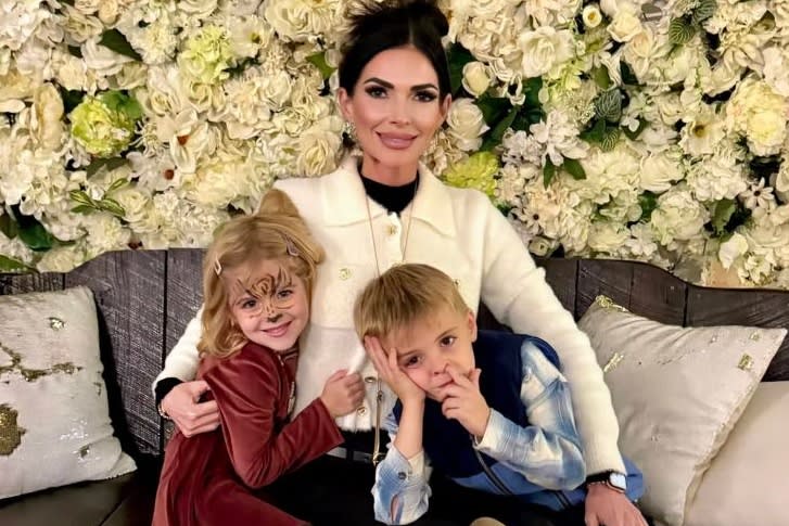 Arkansas mother killed her two children and herself after divorce ...