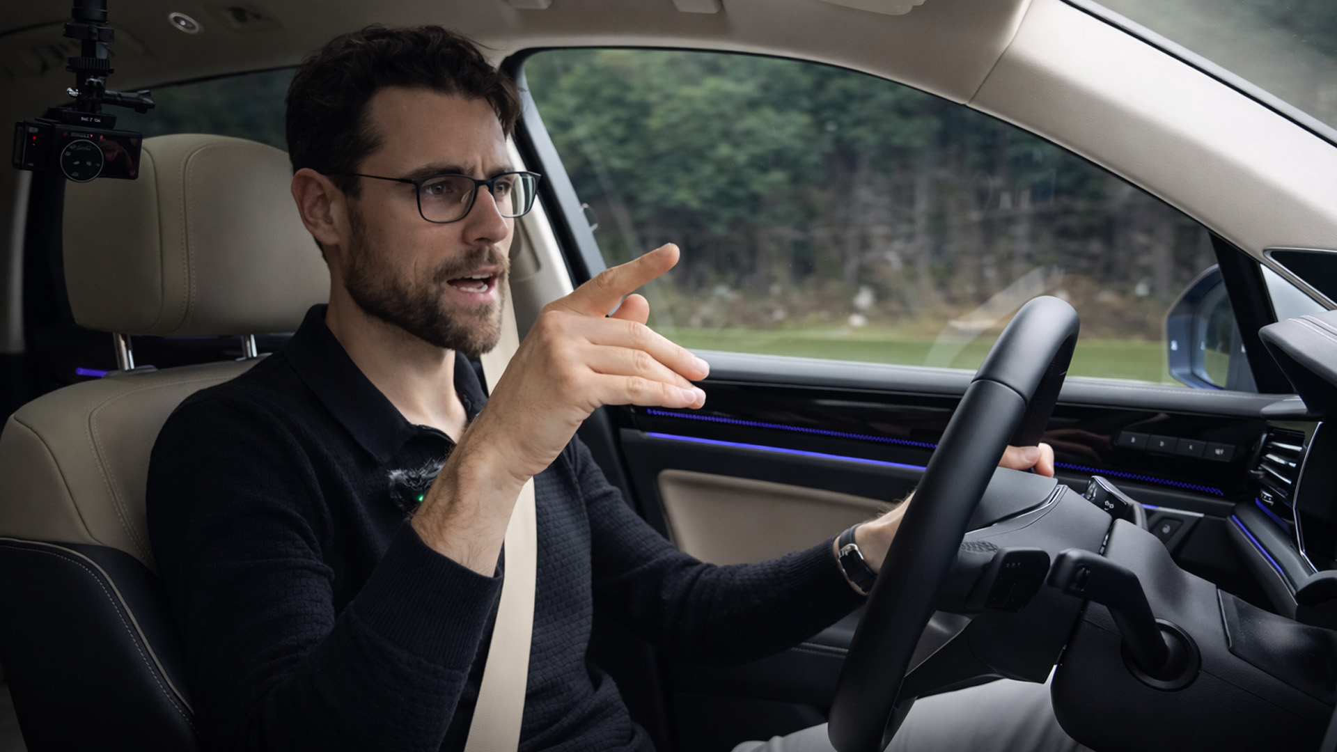 How does the VW Touareg facelift perform when driven on the road?