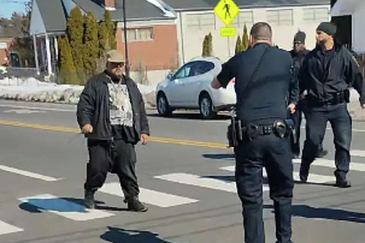 Death of man in Hartford police shooting on Blue Hills Avenue ruled ...
