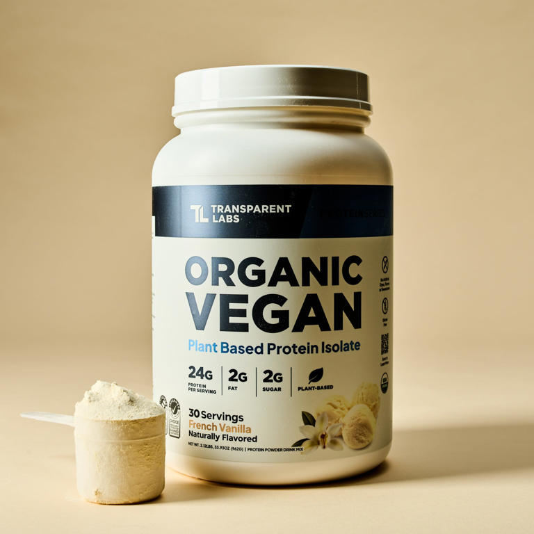 Want to build muscle? These are the 6 protein powders our editors trust.