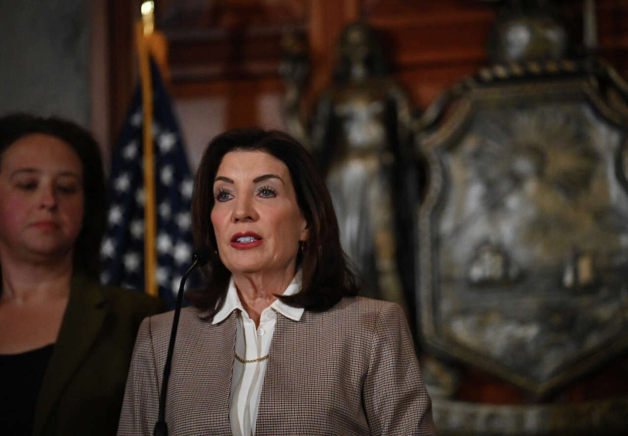 Hochul meets with border czar Tom Homan at NY Capitol