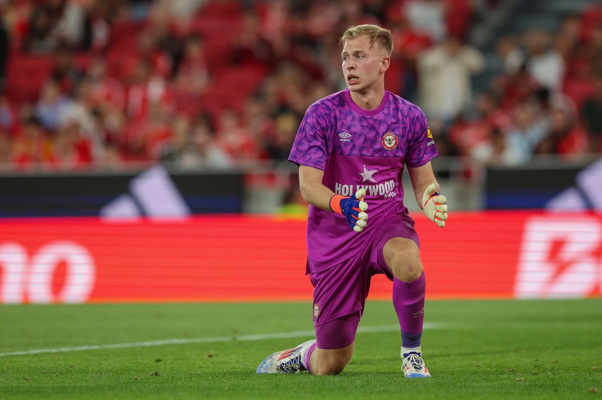 Premier League rivals eye move for Brentford keeper as talks planned