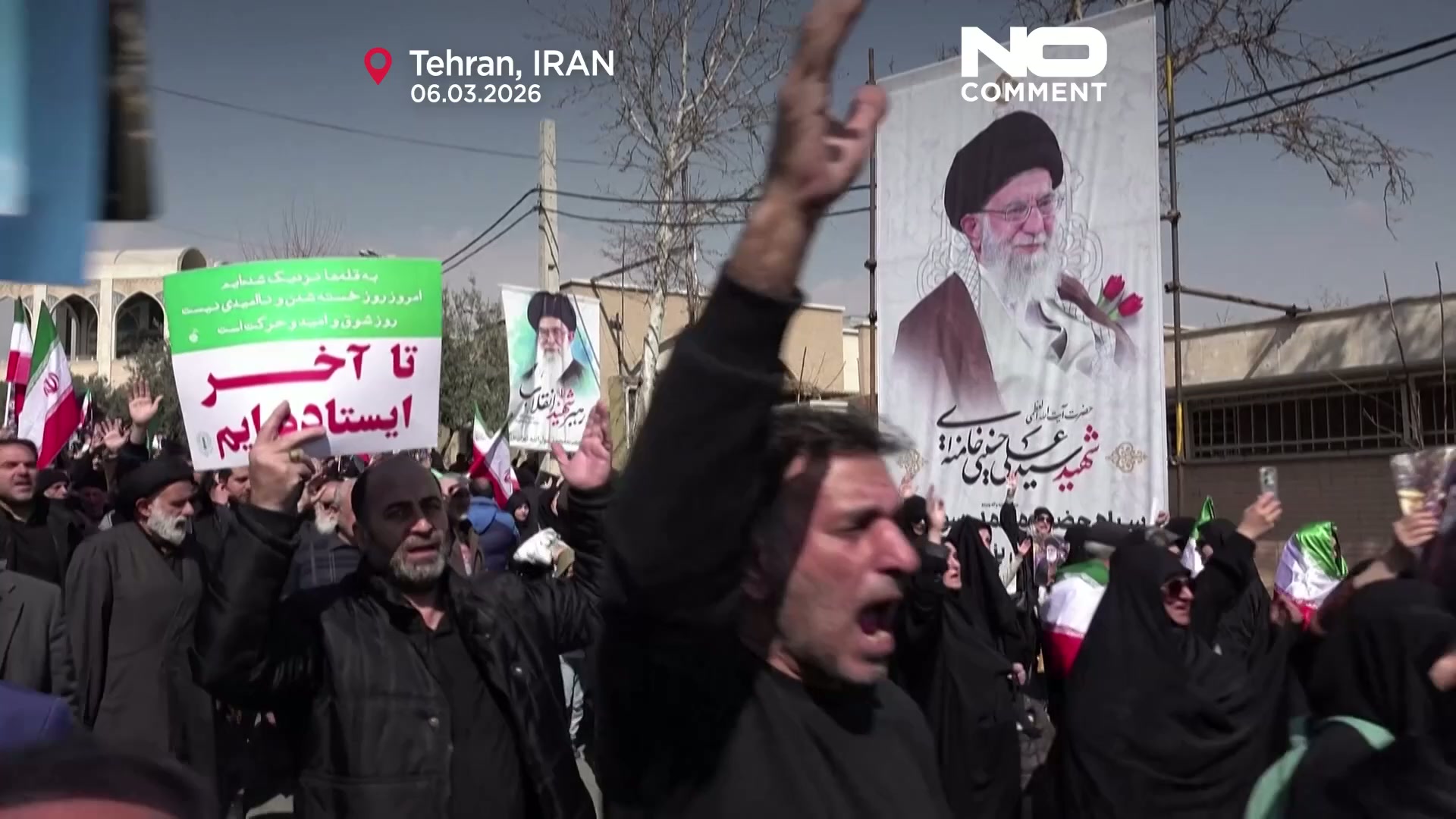 Iran: Worshippers in Tehran rally after Friday prayers