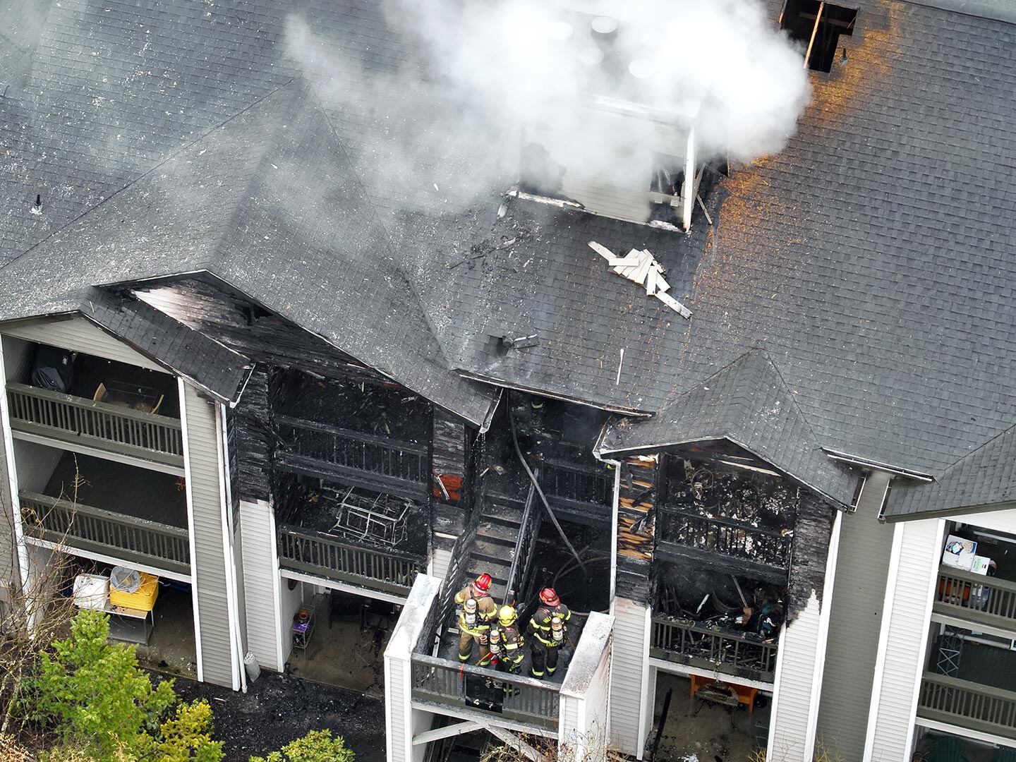 Two-alarm fire damages apartment complex in Beaverton