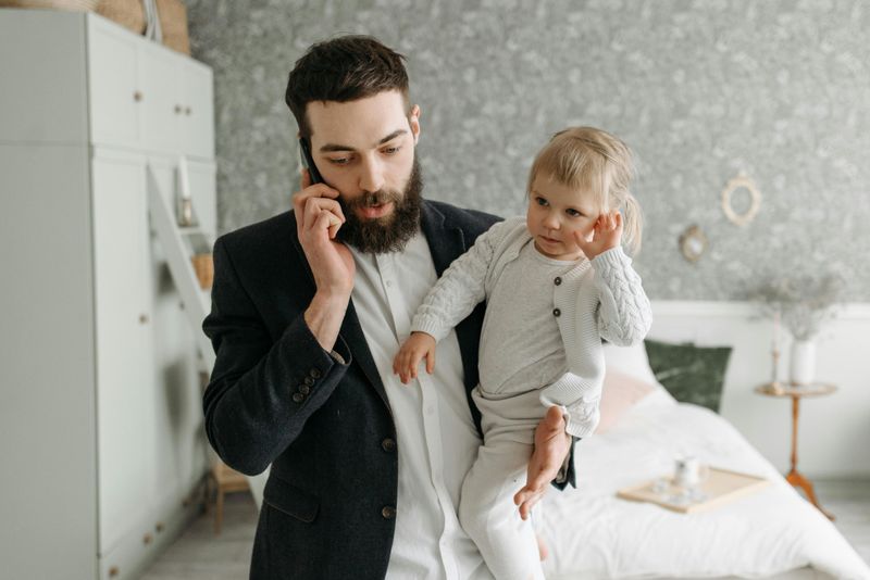 10 tips for single dads to navigate parenthood with ease