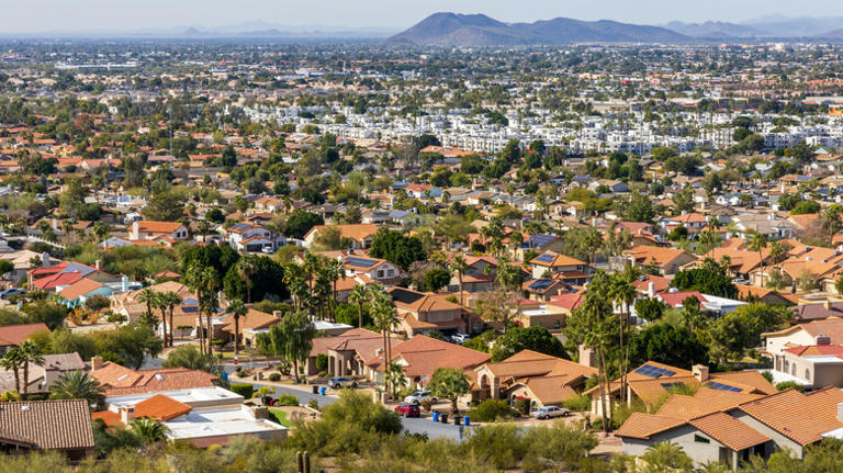 This Arizona neighborhood in Phoenix is an affordable gem with mountain ...