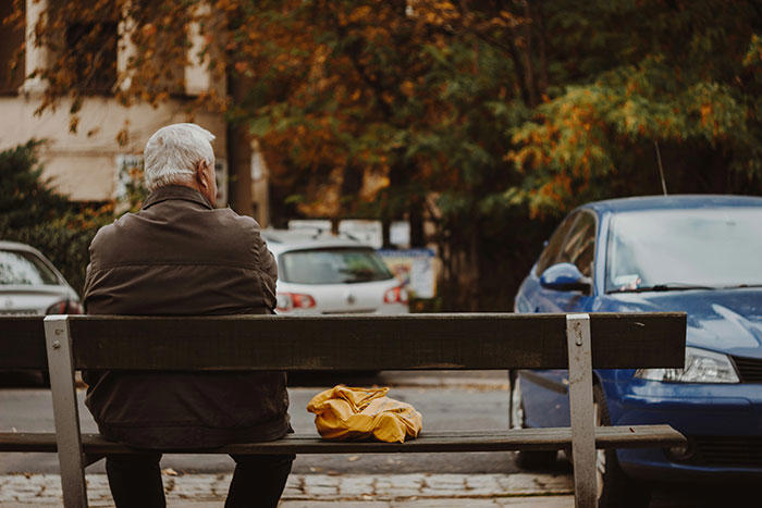 26 people share their worst life decisions