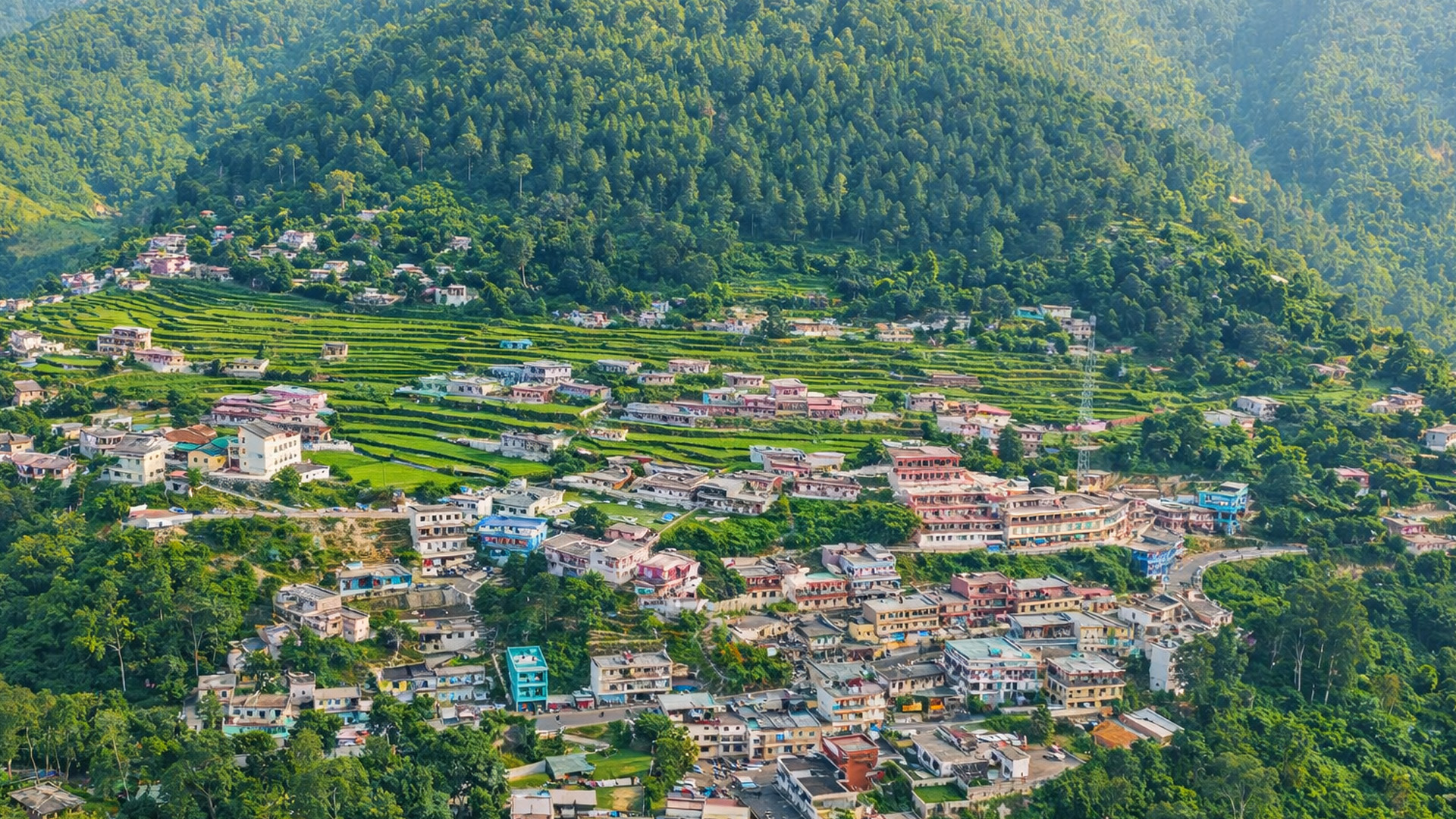 Scenic hillside town in the Himalaya mountain range