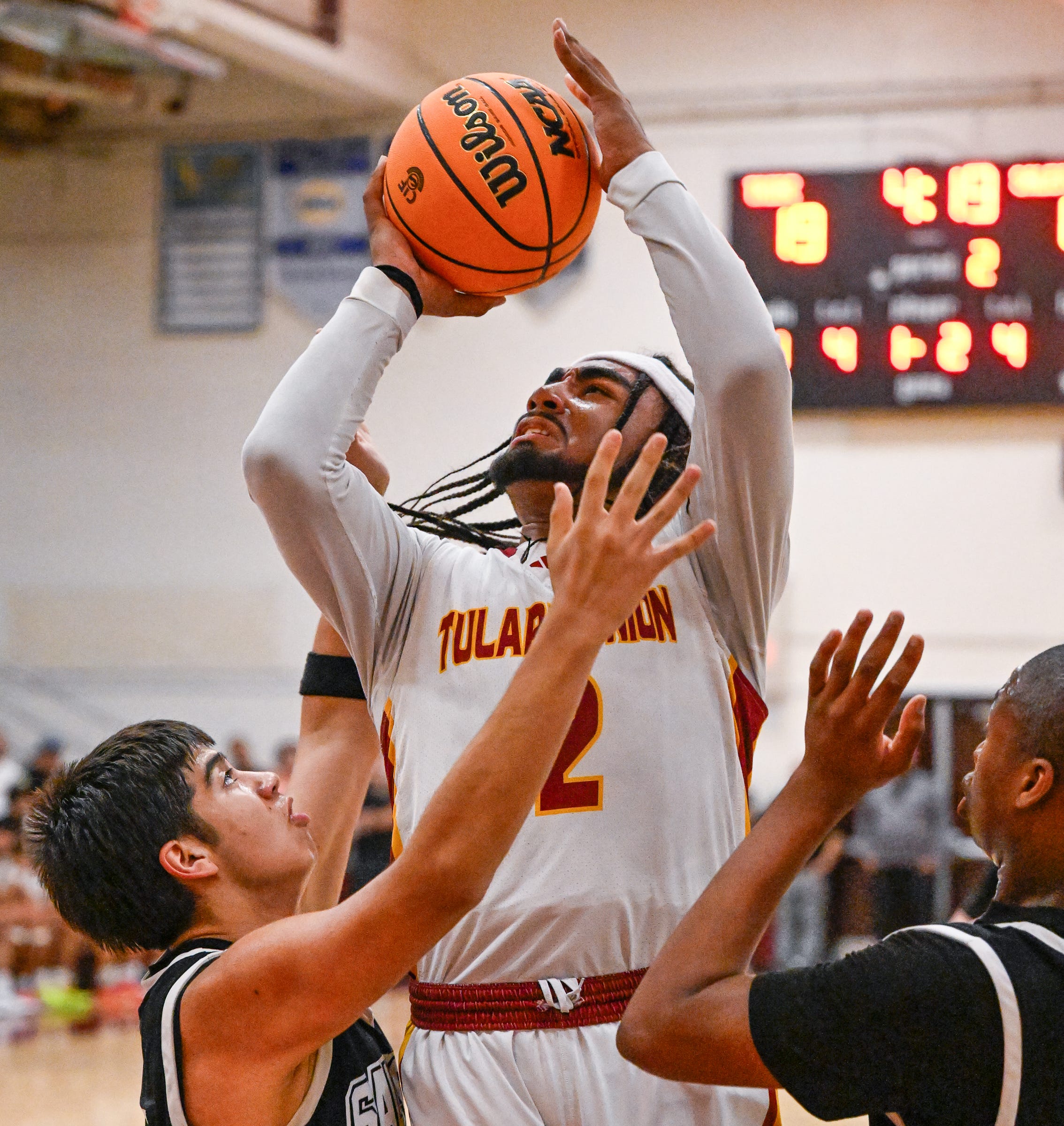Tulare Union boys, girls basketball win pair of state playoff games