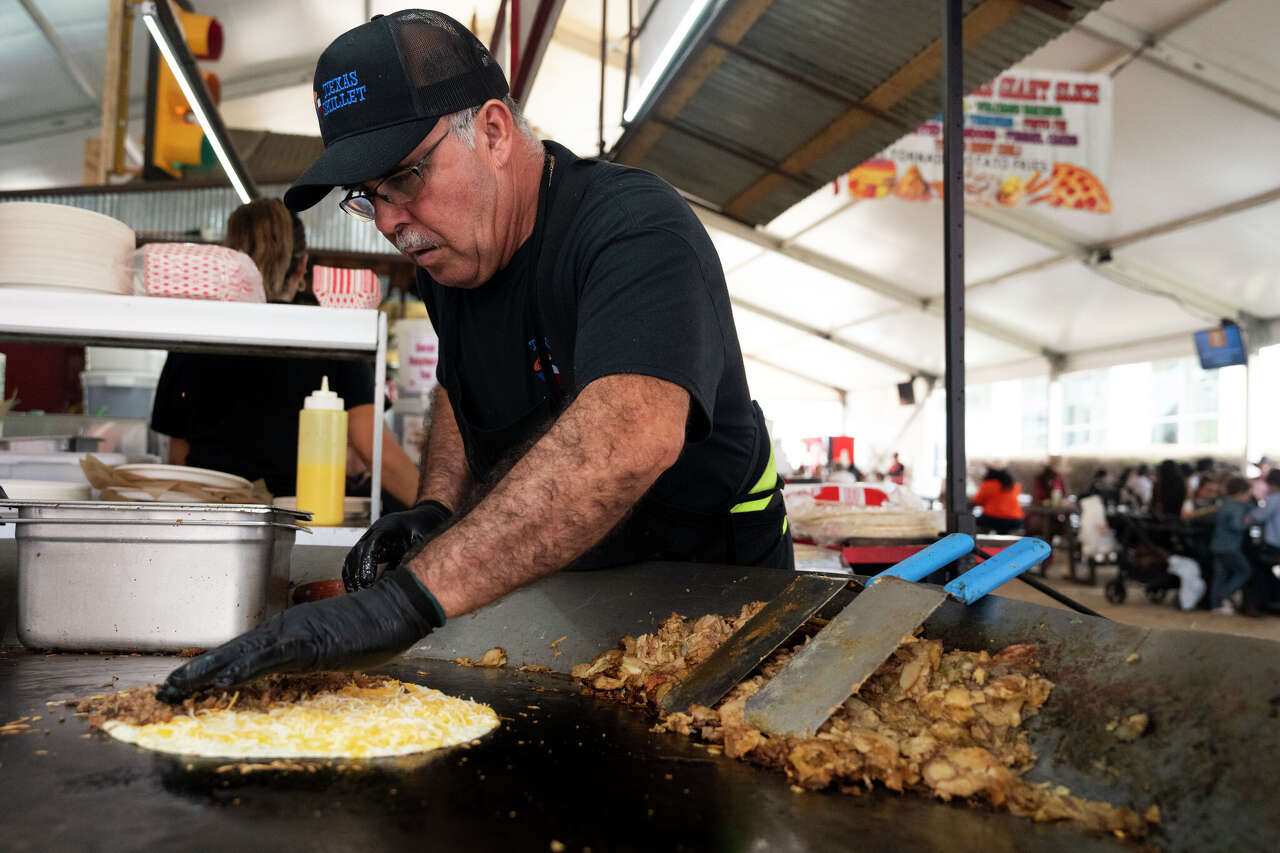 110-hour weeks and 27,000 turkey legs: What it takes to feed the ...