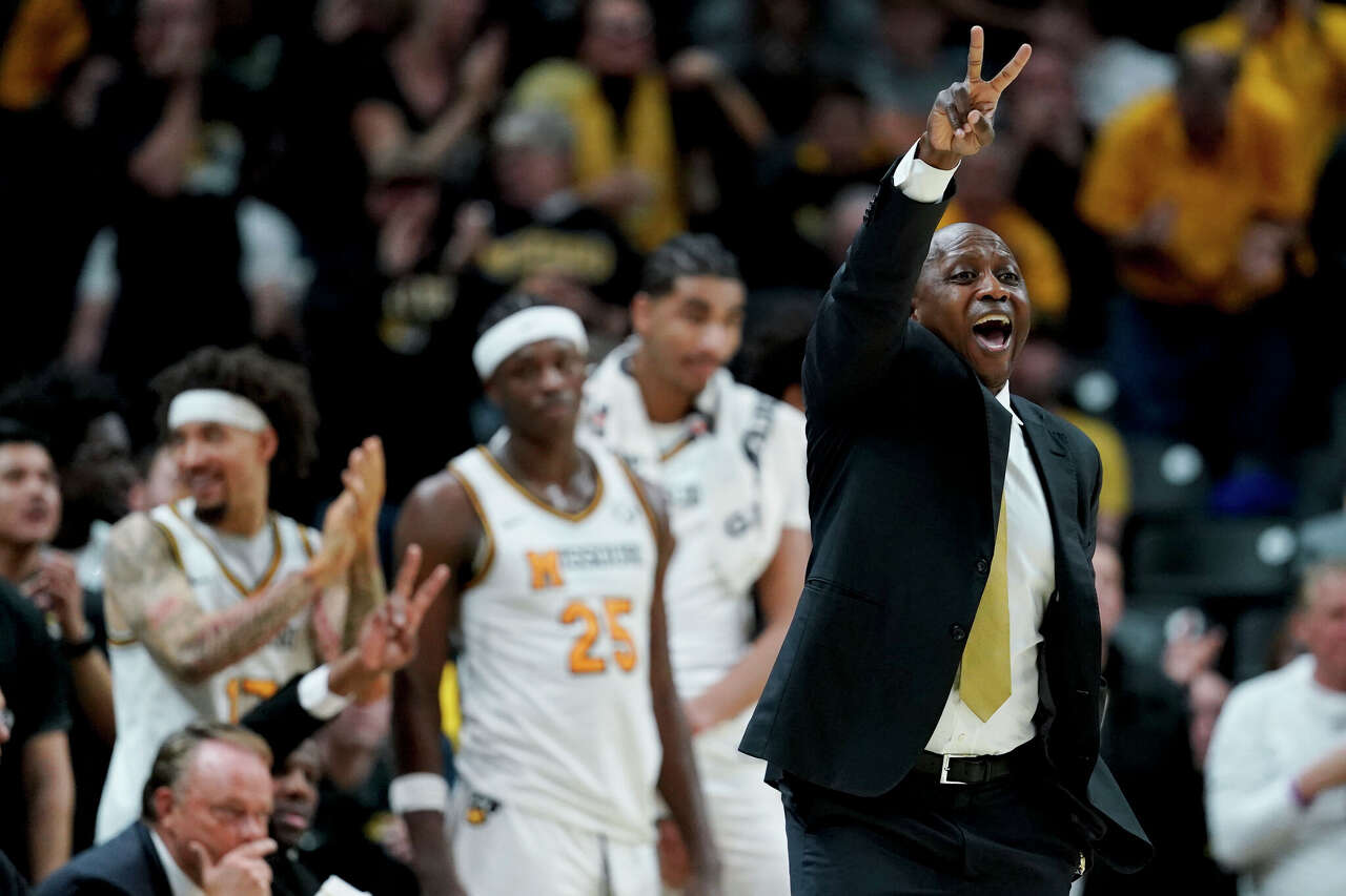 Mizzou vs. Arkansas Razorbacks basketball betting line, over/under and ...