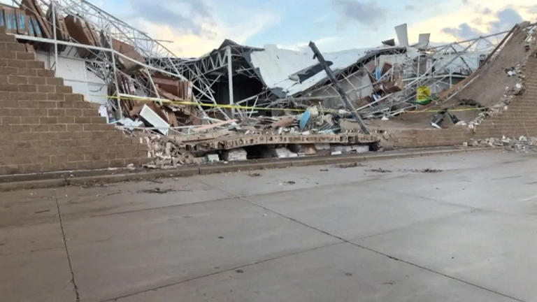4 dead, several injuries after Southwest Michigan tornadoes