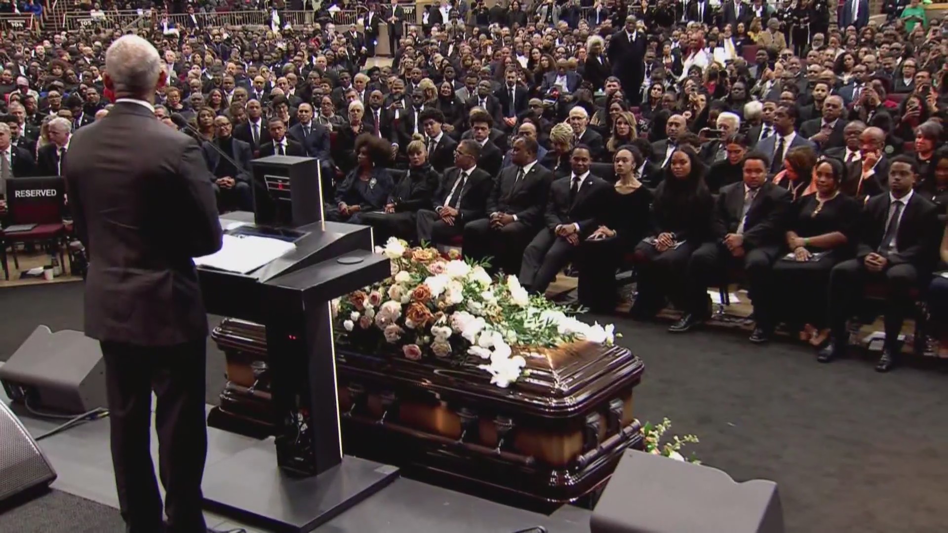 Chicagoans pay respects at Rev. Jesse Jackson's final public tribute ...
