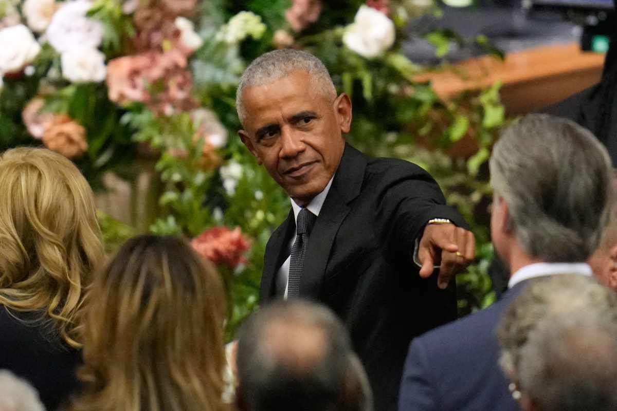 Obama honors Jesse Jackson at Chicago funeral, warns of ‘assault’ on ...