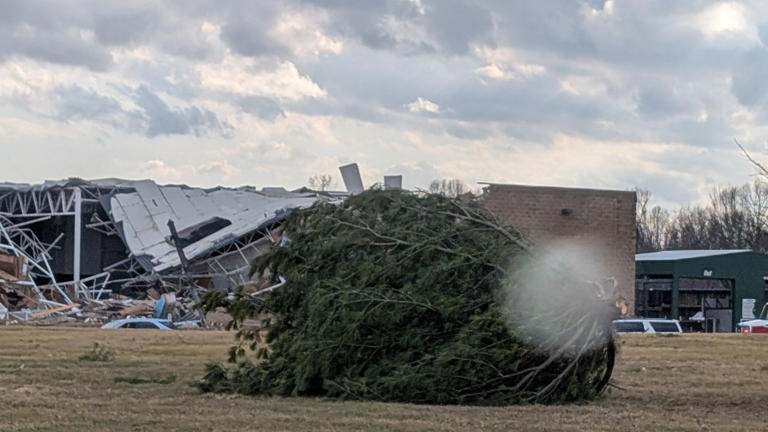 4 dead, several injuries after Southwest Michigan tornadoes