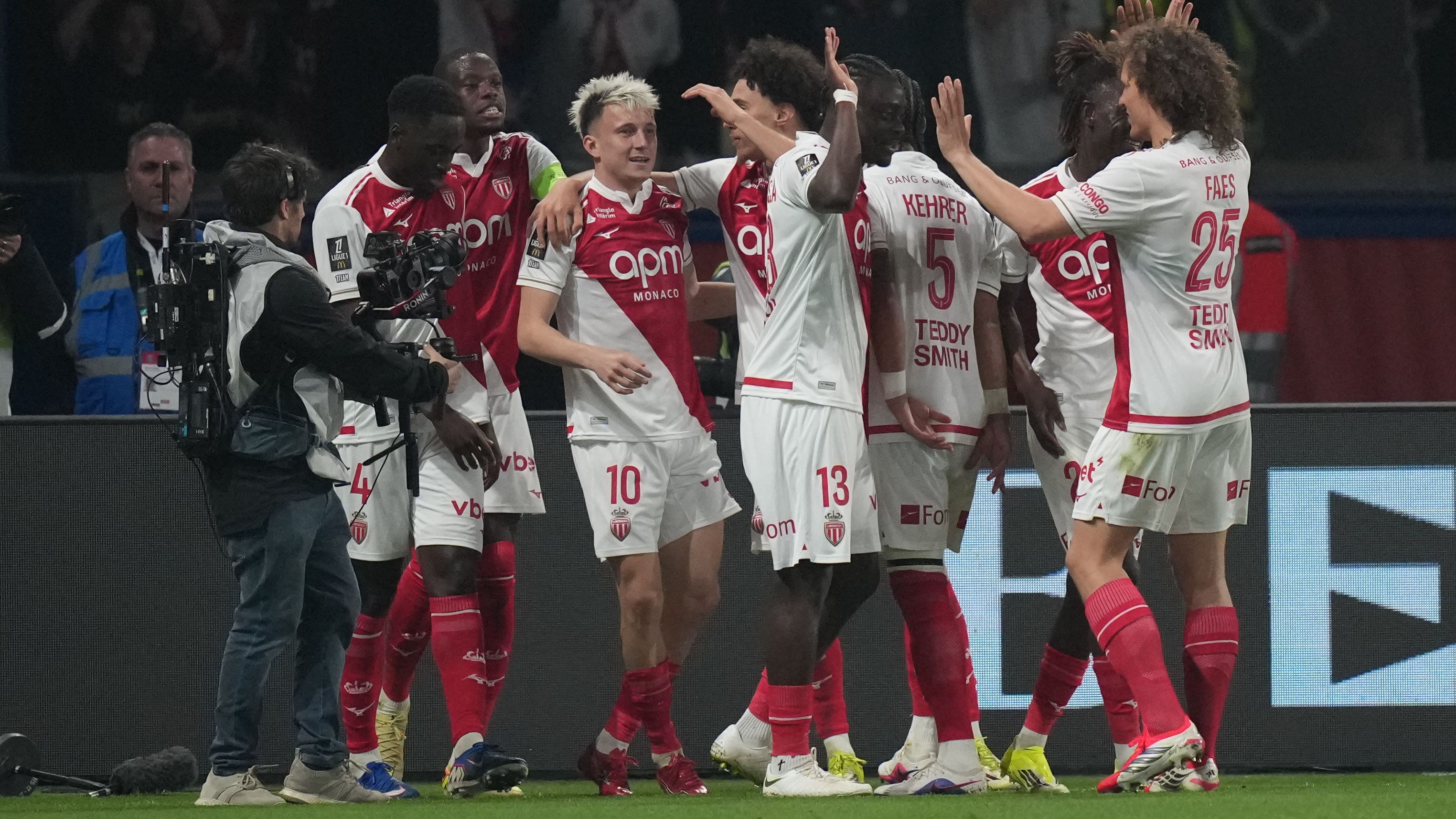 Impressive Monaco deal blow to PSG's title charge