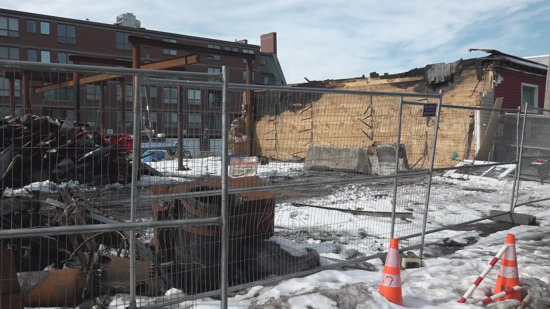 Plans underway to rebuild Custom House Wharf after large fire