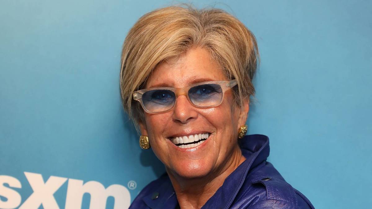 Suze Orman raises red flag on older homeowners selling homes for less than market value