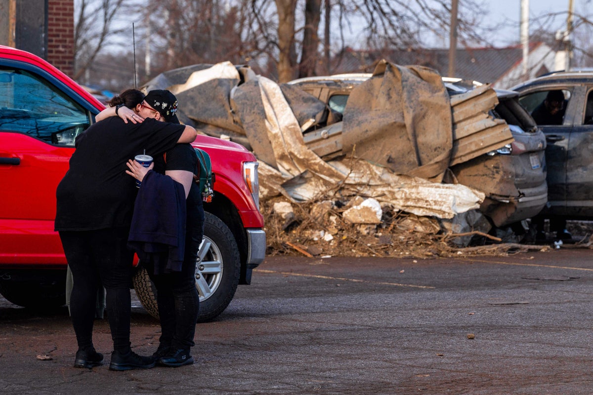 6 dead as tornado tears through Michigan and storms rattle central US