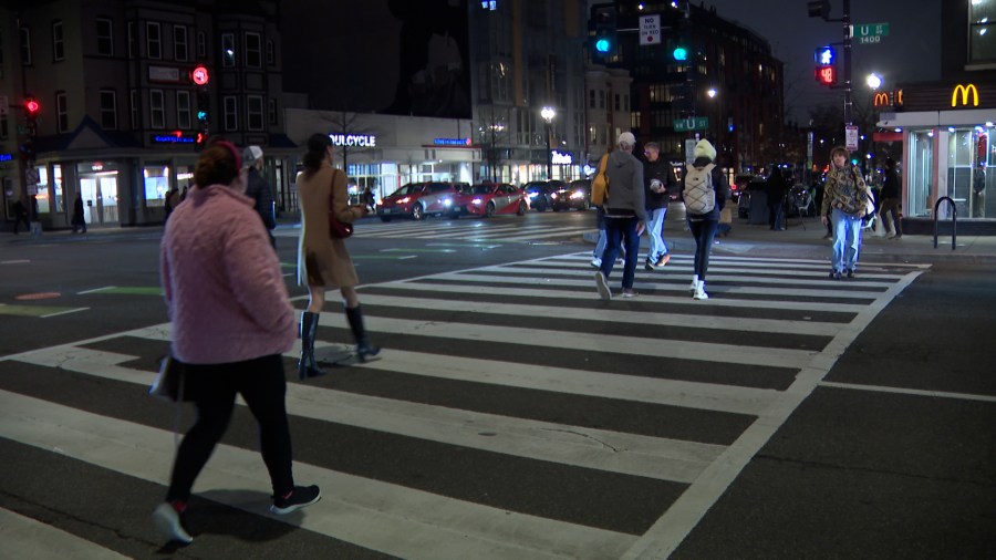 DC police enforcing juvenile curfew zones for U Street corridor, Navy Yard this weekend<br><br>