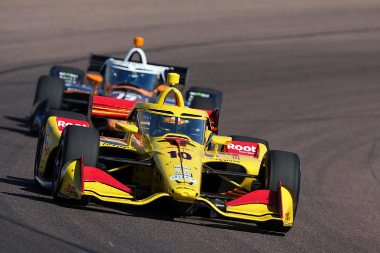Felix Rosenqvist suffers violent crash in opening practice at Phoenix