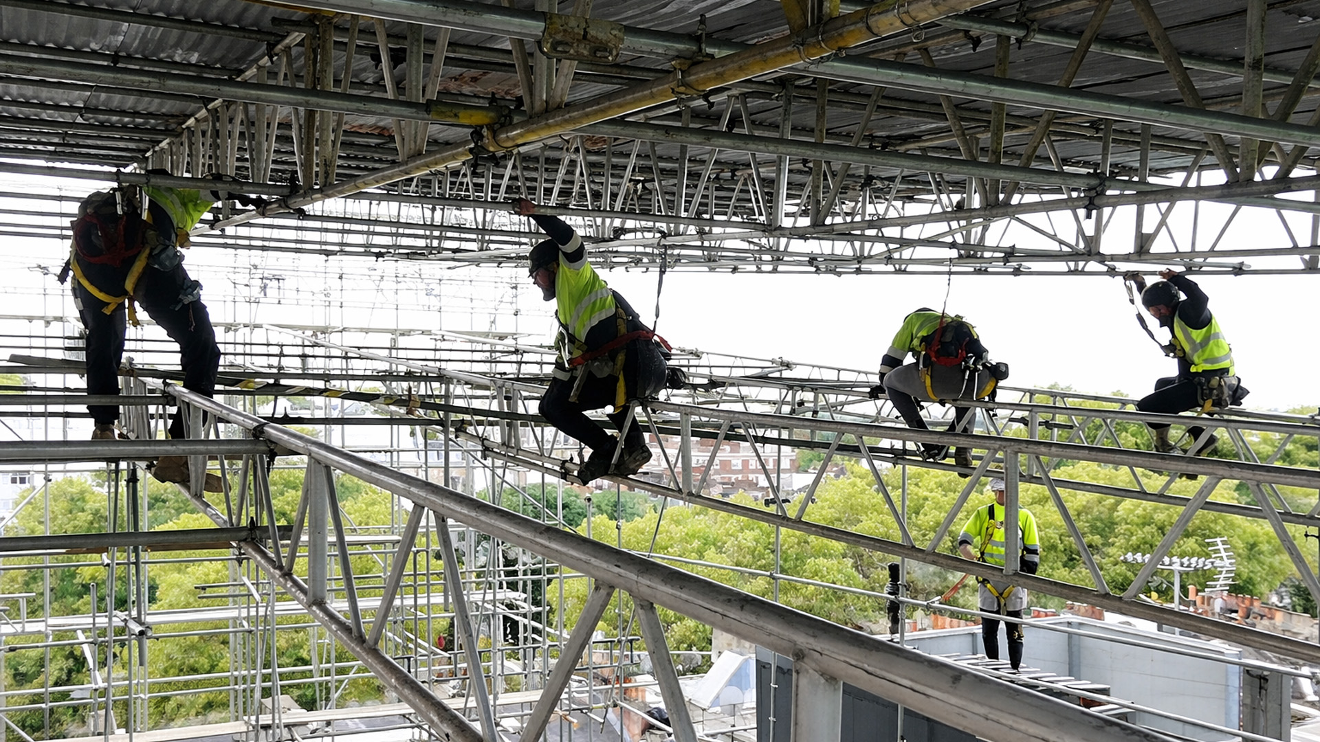 What it feels like working on 100 feet above the ground