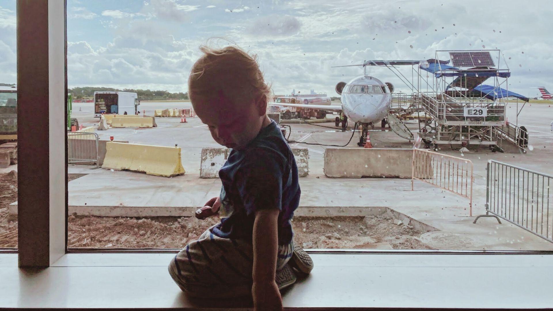 Flying with kids is an eye-opening experience. But not in the way you think<br><br>