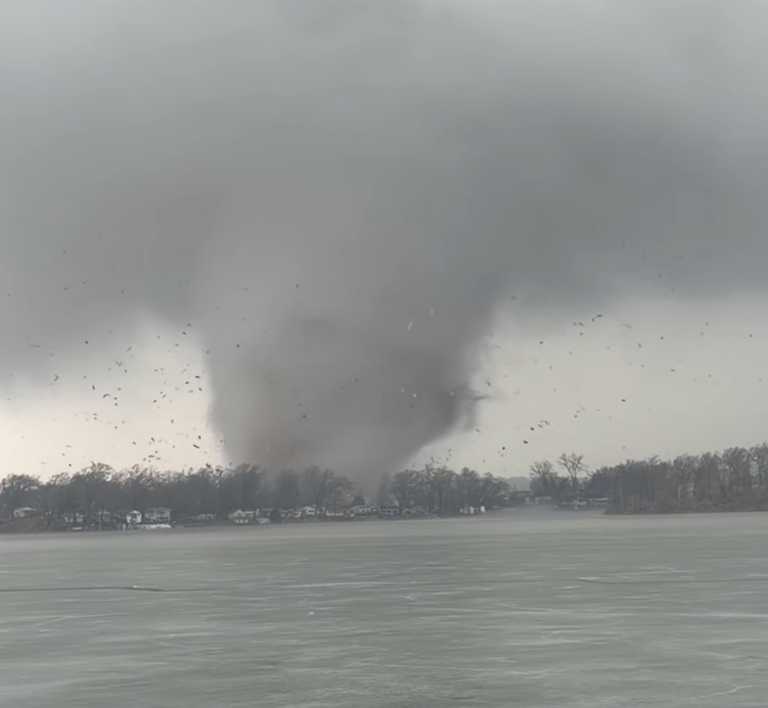 Vicious tornadoes tear through Midwest as severe weather outbreak slams ...