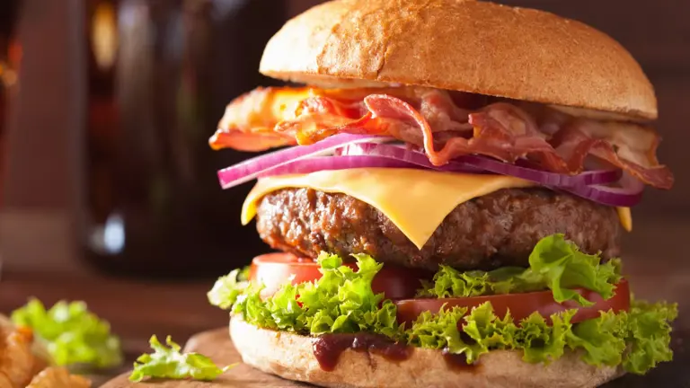 The top 5 fast food chains for affordable meals in 2026