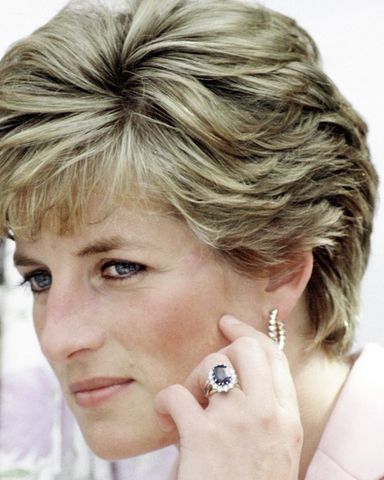 Princess Diana's engagement ring photographed in 1991. Credit: Tim Graham Photo Library via Getty Images