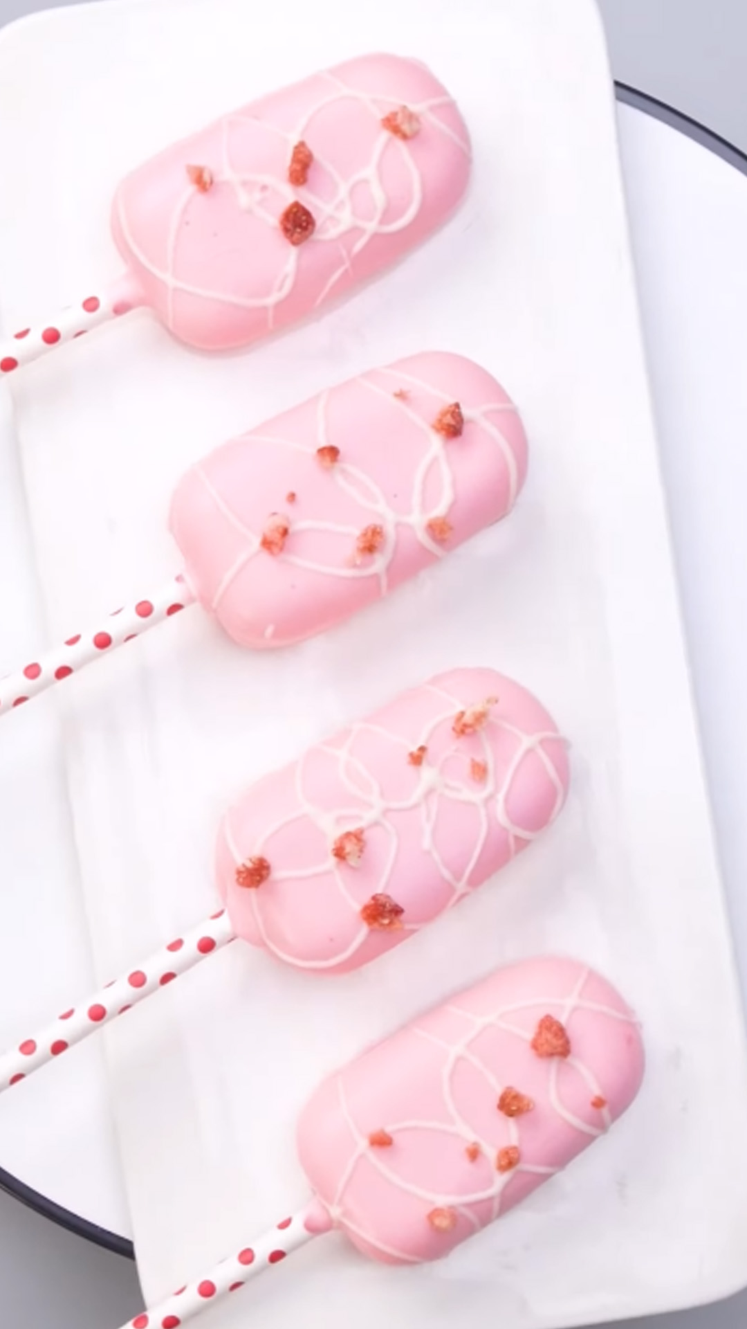 Pink chocolate ice cream cakes for dessert lovers