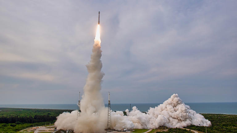 This company is launching a hypersonic rocket that could actually ...
