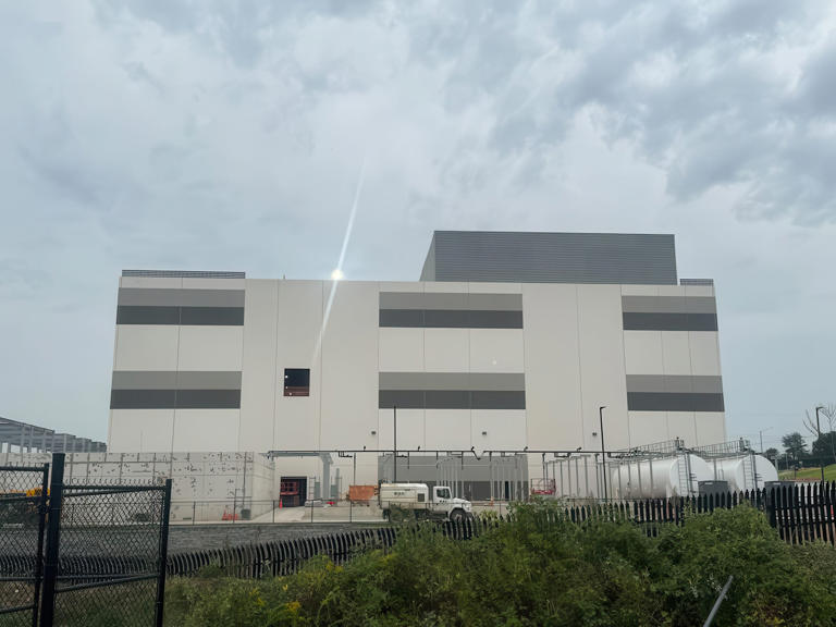 Van Hollen backs Power for the People Act on AI data center energy use