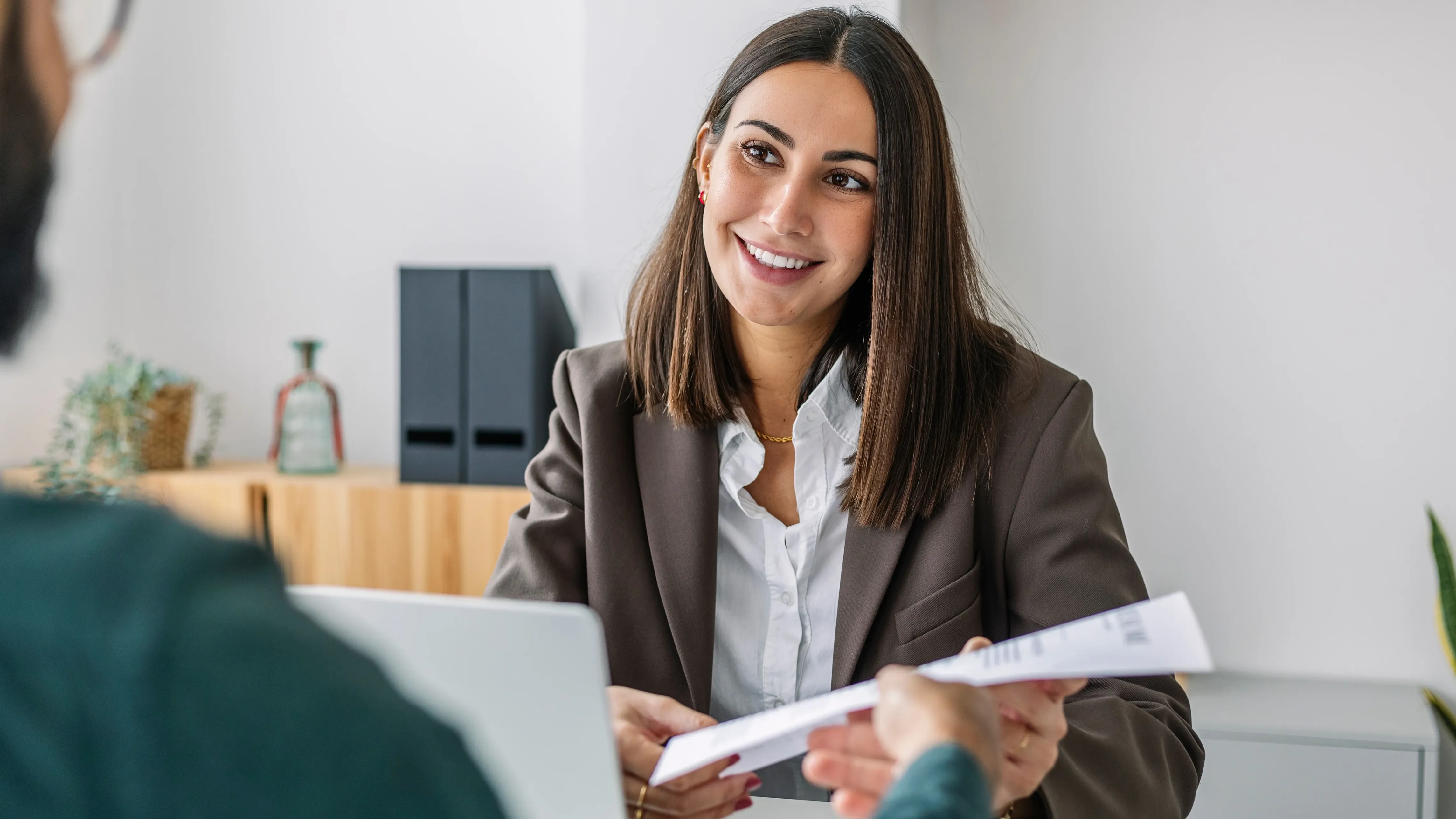 Want to instantly perform better in job interviews? Try this FBI ...