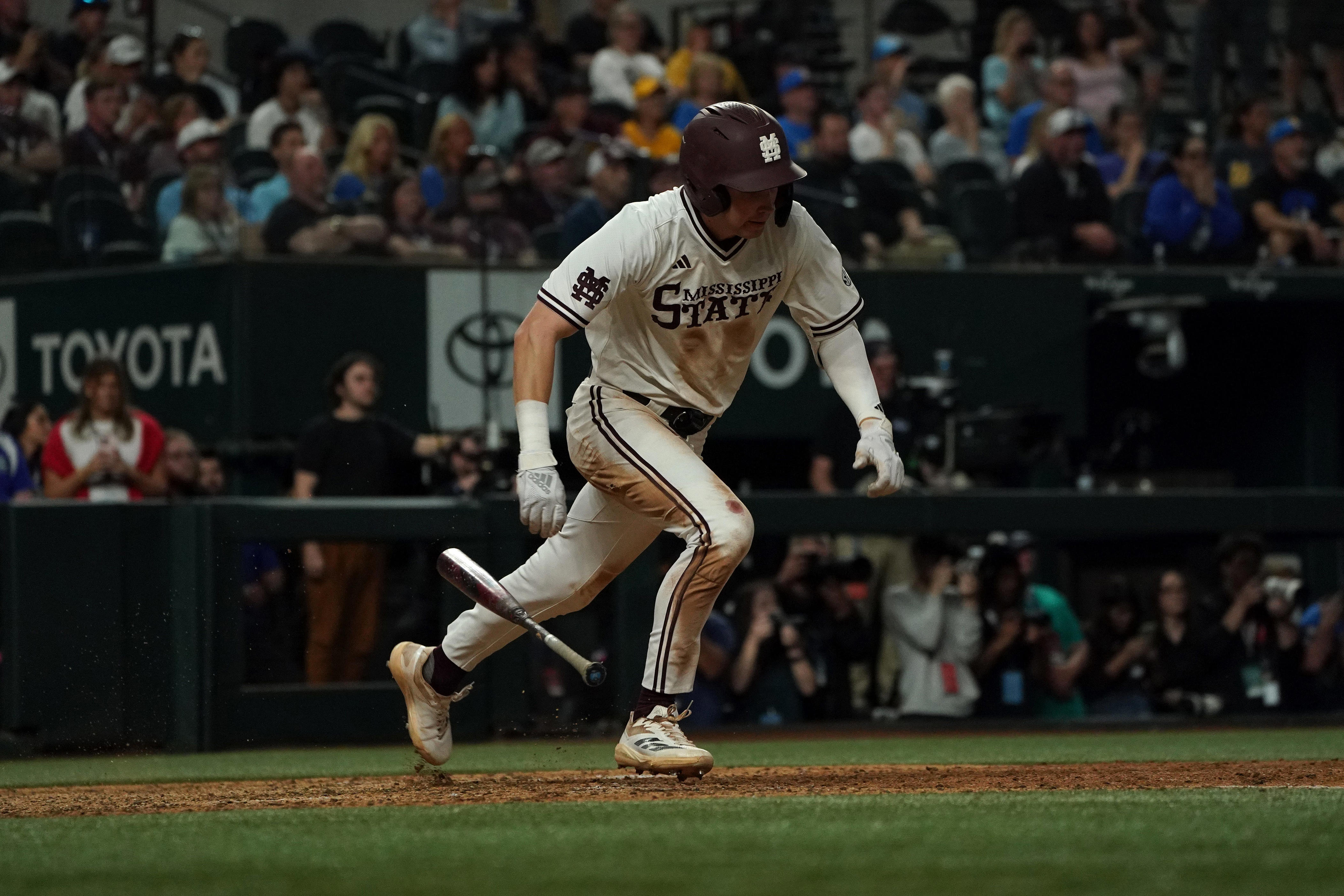 Mississippi State baseball splits doubleheader vs Arkansas, loses series