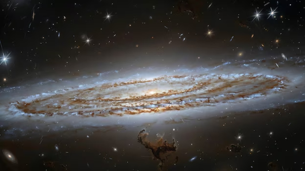 Astronomers spot colossal cosmic sheet wrapped around the Milky Way