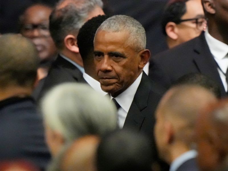 Barack Obama den Tränen nahe: Vernichtende Worte an Donald Trump - Ex ...