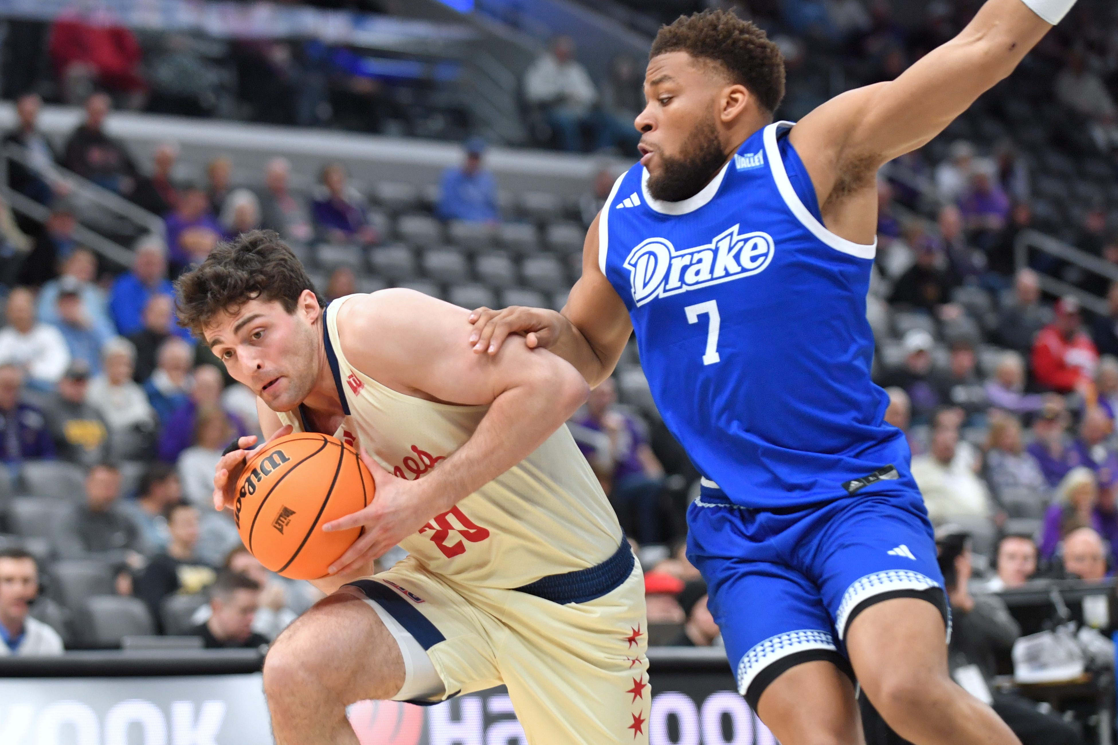 Drake men's basketball season ends in semifinals of Valley Tournament