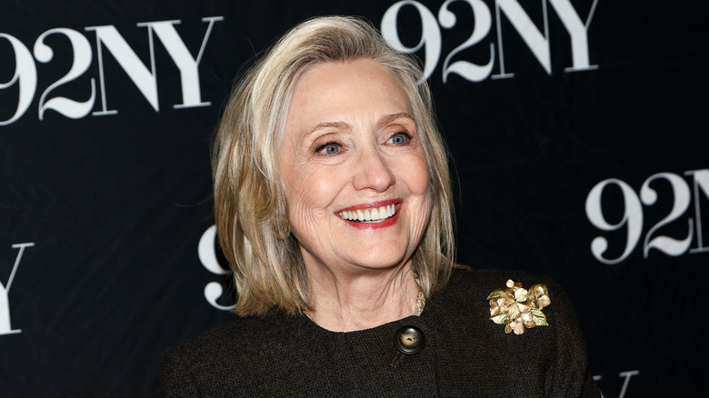 Side-by-side pics prove Hillary Clinton is aging like fine wine