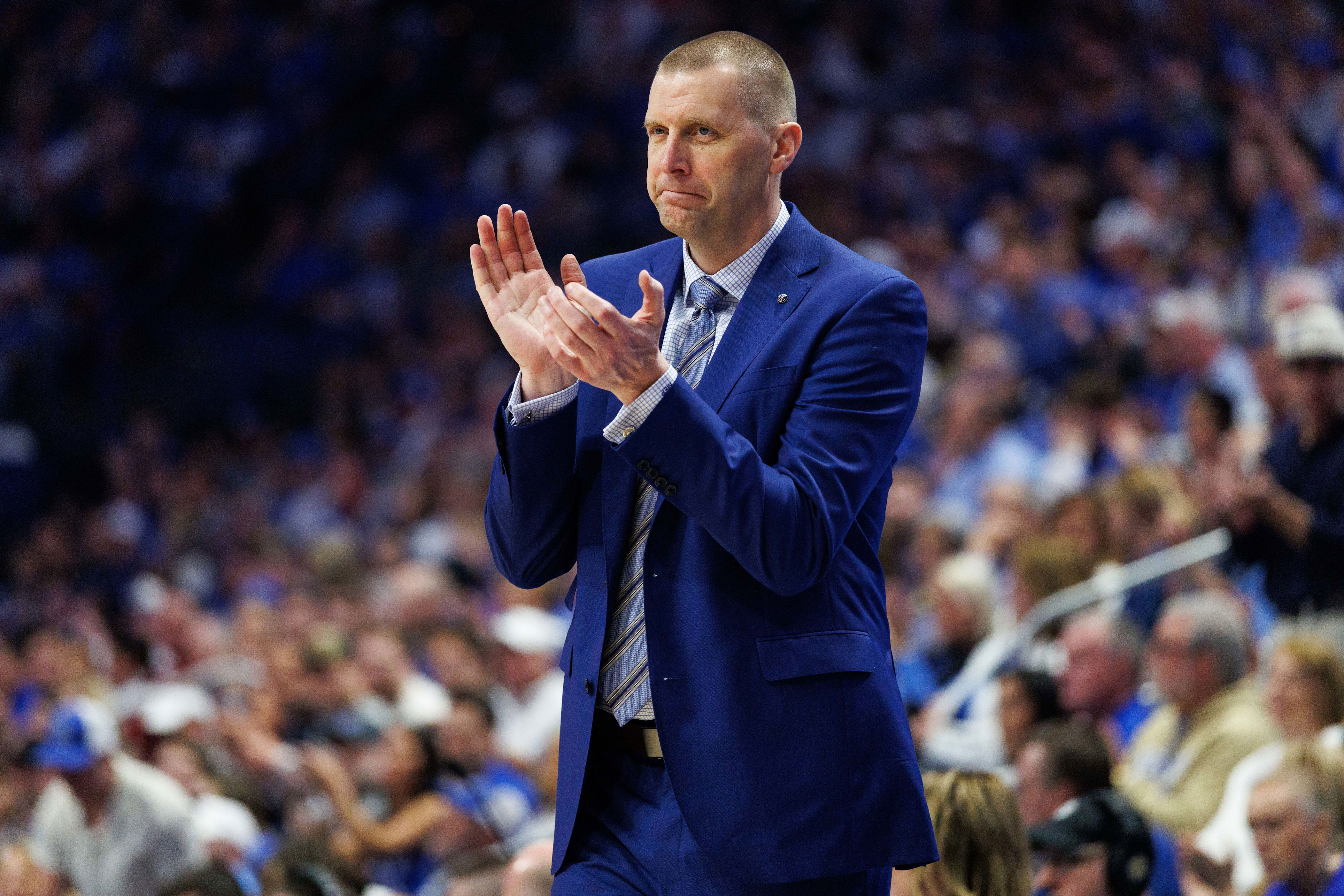 Big man Ousmane N'Diaye commits to Kentucky basketball, Mark Pope