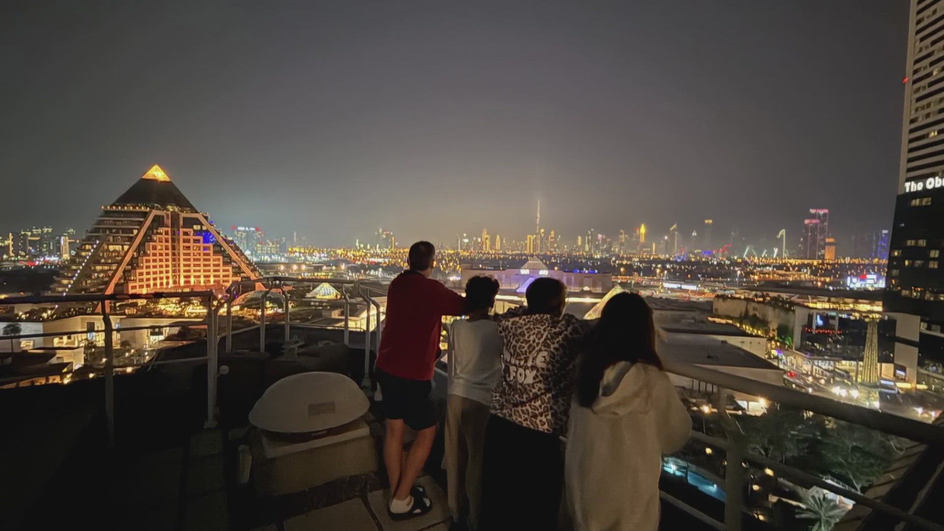 St. Louis natives stuck in Dubai as Iran conflict prevents them from returning home<br>