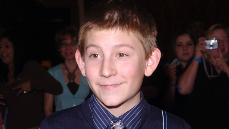 Who plays Dewey in the Malcolm in the Middle revival Life's still unfair?