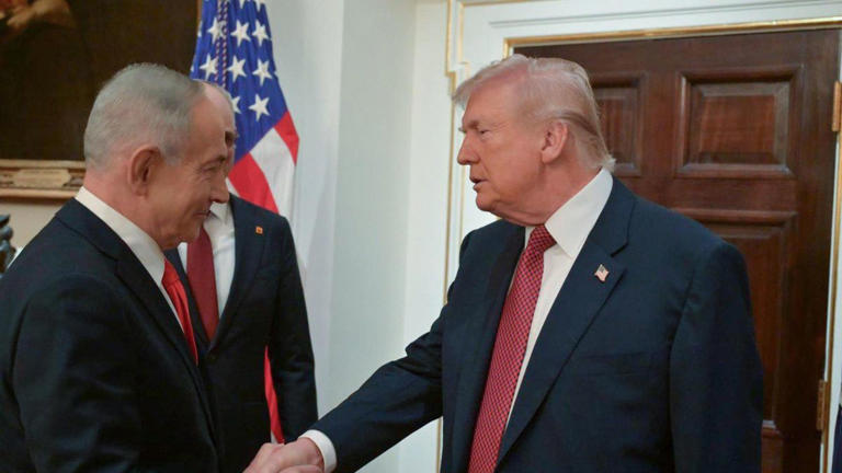 El presidente de Estados Unidos, Donald Trump, y el primer ministro de Israel, Benjamín Netanyahu, en Washington. EFE/Gpo News
