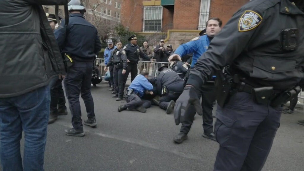 Improvised explosive found at protests near Manhattan's Gracie Mansion ...