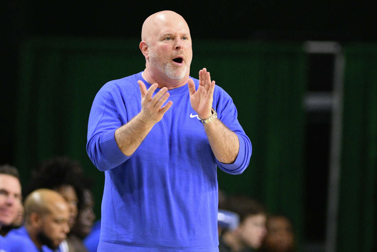 Josh Schertz rips SLU Billikens basketball team after 29-point loss at ...