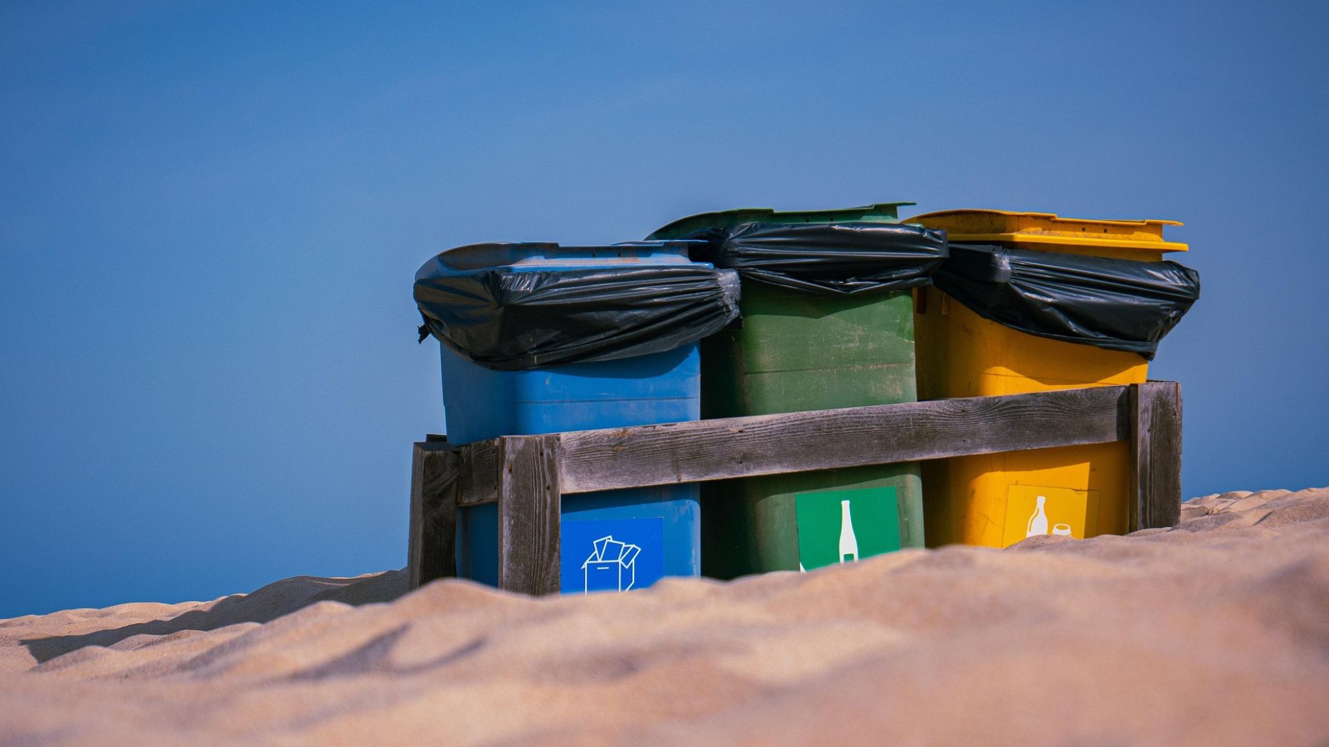 Study finds plastic and cigarette waste in nearly half of the world's ...